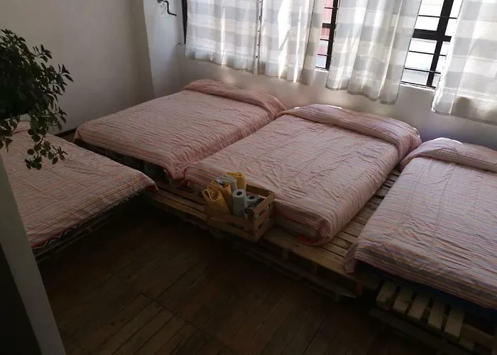 Hostel Savoy *